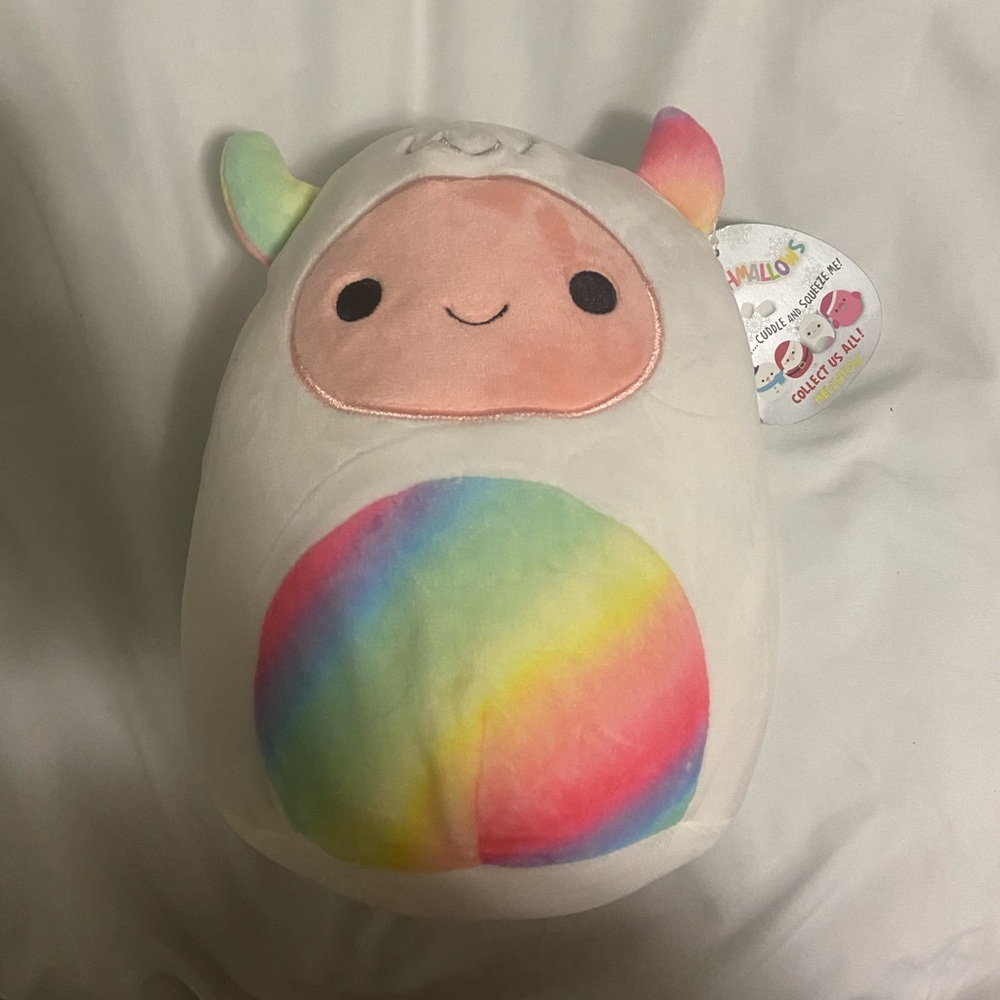 Yeti squishmallow Gabby